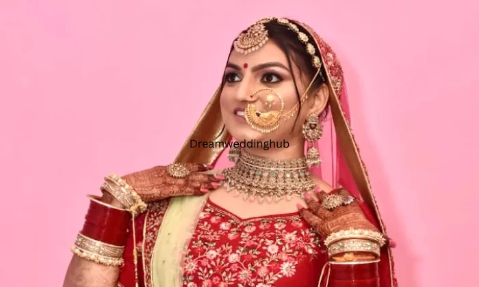 The Makeovers Unisex Salon